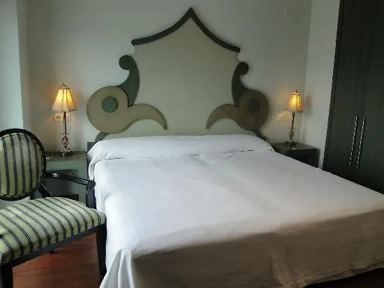 ホテル Vinacua 3*